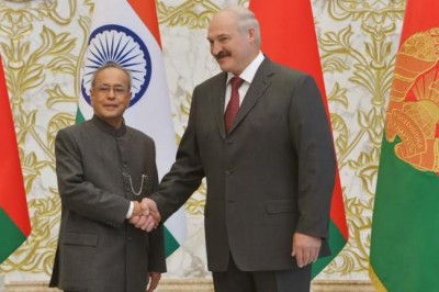 Mukherjee meets Belarus President