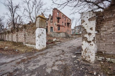 Ban and Ukraine President discuss peace efforts amid ongoing conflict