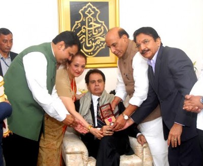 Tearful moment when the award was in my hands: Dilip Kumar says after receiving  Padma Vibhushan