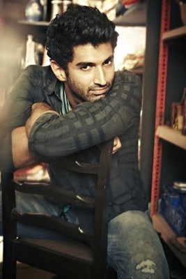Fan requests Aditya to watch Aashiqui 2 with her