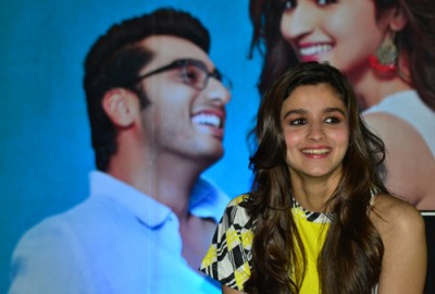 My face is fine: Alia tells her fans