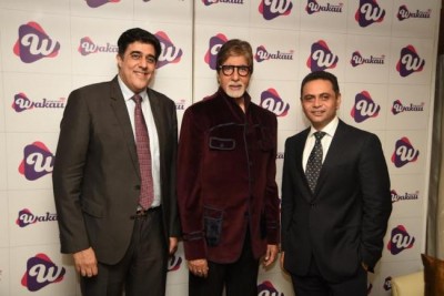 Big B introduces Wakau, a new celebrity video blogging app