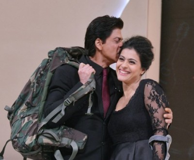 SRK-Kajol recreate DDLJ moments