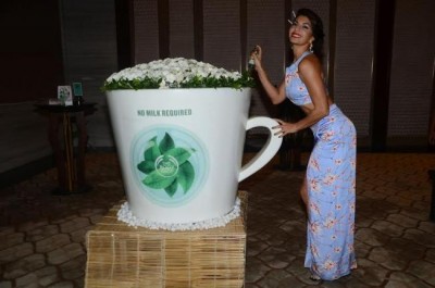 Jacqueline Fernandez unveils Fuji Green Tea range