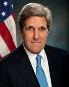 John Kerry arrives in Pakistan