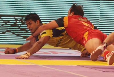 Bulls dominate over Telugu Titans