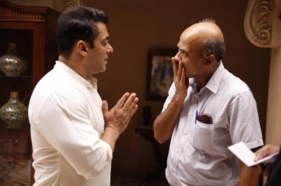 Khans , Barjatya's to watch PRDP together on Nov 12