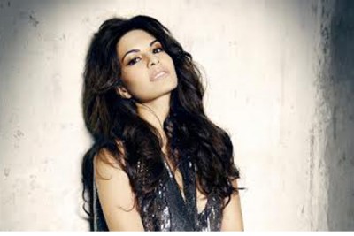 Jacqueline Fernandez heads to Vietnam with family