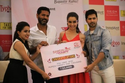 RED FM's 4 cities Dancing Star Hunt with the star cast of ABCD 2