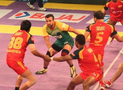 Manjeet guides below strength Bulls past Pirates 