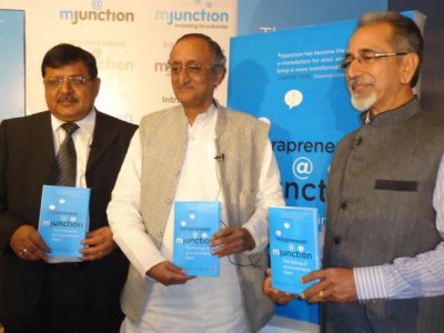 Amit Mitra unveilsbook on mjunction 