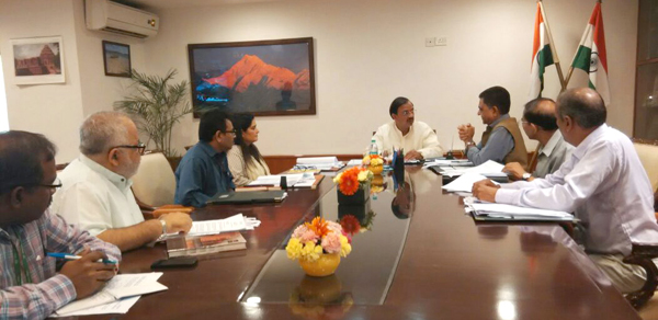 Pranab Mukherjee inaugurating the Renovated Presidentâ€™s Estate Clinic