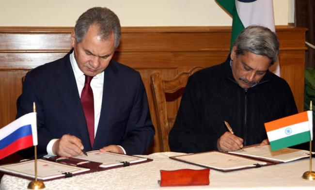 Parrikar invites Russian Defence industry to join in â€˜Make In Indiaâ€™ plan