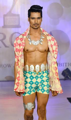 Nusrat sizzles the ramp 