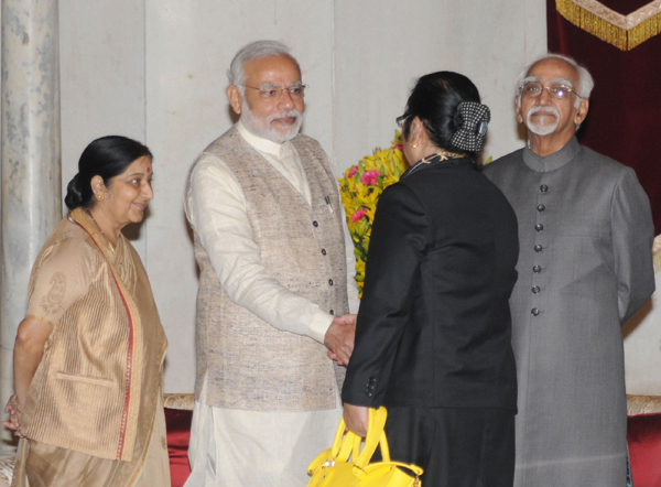 Ceremonial Reception of Heads of States arriving for the Forum for India-Pacific Islands Cooperation Summit, at Rashtrapati Bhawan, in New Delhi 