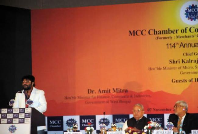 Kalraj Mishra lighting the inaugural lamp