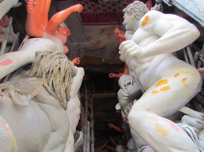 Artisans give final touches to Durga idols in Kumartoli