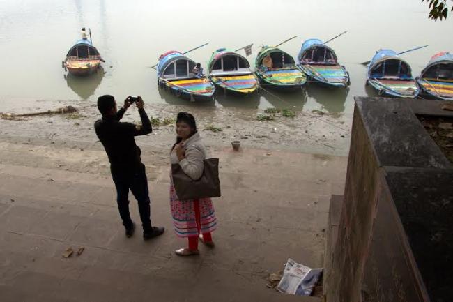 Kolkata celebrates new year amid pomp and gaiety