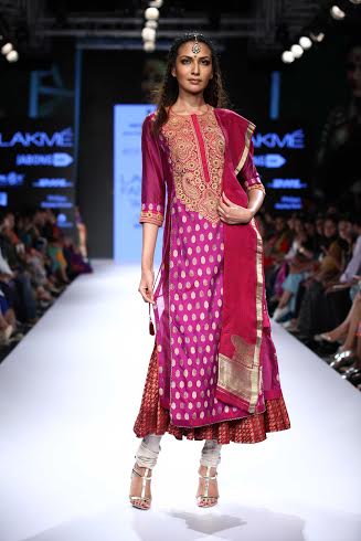 Ritu Kumar's collection showcased in LFW