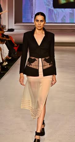 Blenders Pride Fashion Tour: Soha walks the ramp on Day one