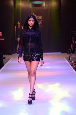Hari Anand showcases collection at Kingfisher Ultra Bengal Fashion Week