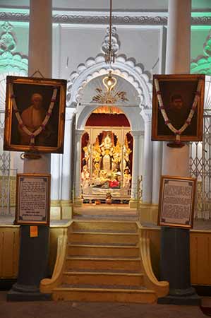 Durga Puja celebrations at Latubabu Chatubabur Bari