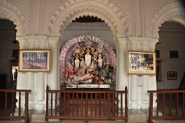 Durga Puja celebrations at Shovabazar Rajbari
