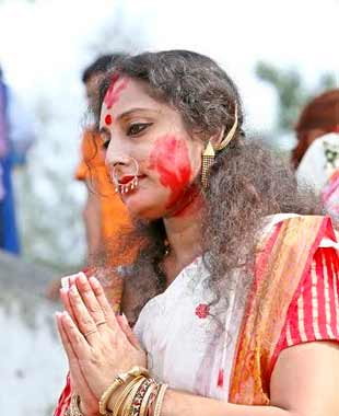 Revellers bid adieu to Goddess Durga on Maha Dashami