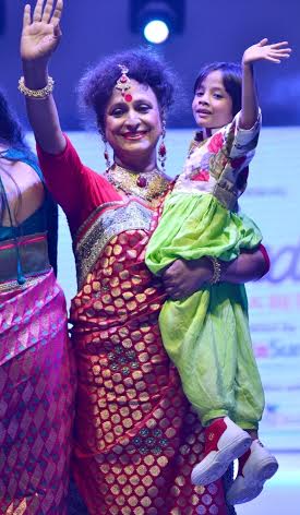Soha Ali, Rituparna walk for street children charity
