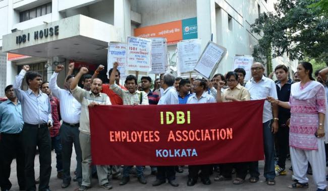 IDBI employees protest in Kolkata