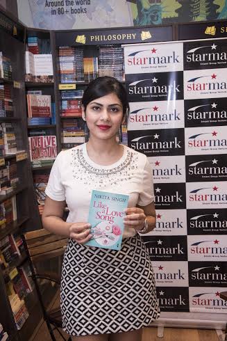 Kolkata: Nikita Singh launches â€˜Like a Love Songâ€™ at Starmark