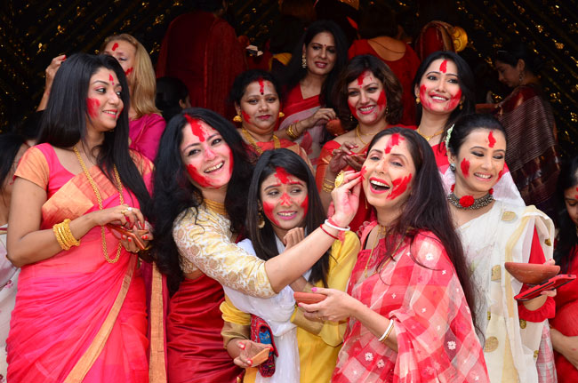 Kolkata's Chalta Bagan Lohapatty Durga Puja witnesses star-studded Sindur Khela today