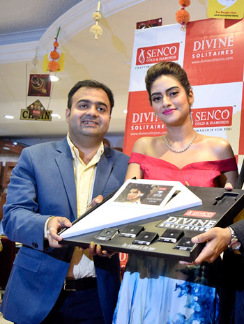 Senco Gold & Diamonds associates itself with Divine Solitaires