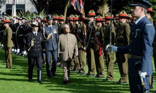 Pranab Mukherjee being received by the Minister for Ethnic Communities of New Zealand