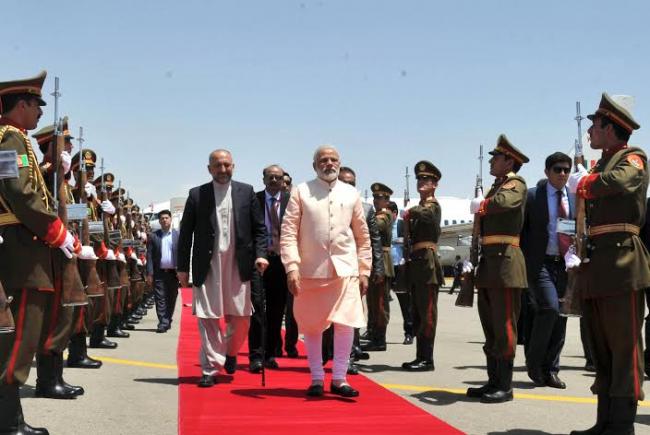 Narendra Modi emplanes for Herat