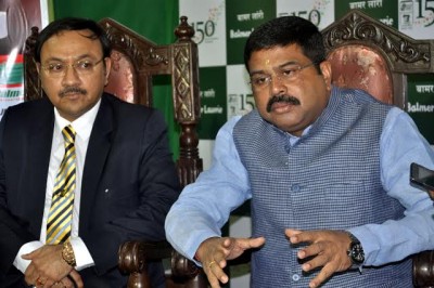  Dharmendra Pradhan visits Kolkata