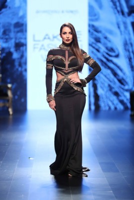 Malaika Arora, Riteish walk down LakmÃ© Fashion Week Winter ramp
