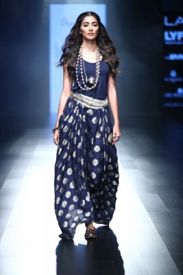 LFW Day 5: Pooja Hegde walks the ramp for Amoh by Jade