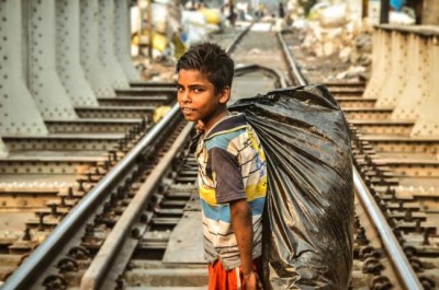 Kolkata's little rag pickers lose childhood in dirt streets
