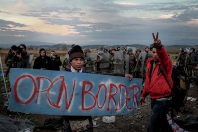 â€˜Migrant-bashing has dangerously become the normâ€™ in Europe - UN rights expert