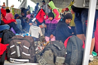 UN opens support 'hubs' to boost protection for families and children on move across Europe