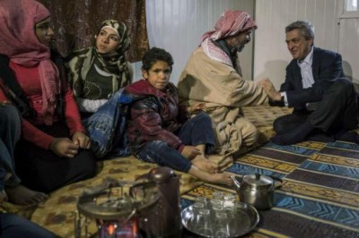 In Jordan, UN refugee agency chief urges greater efforts to end Syria conflict
