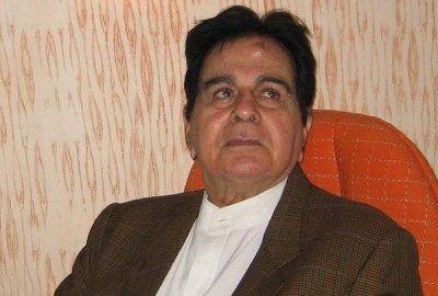 Screen maestro Dilip Kumar suffering from pneumonia, hospitalised
