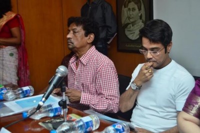 Border-themed Sankhachil running to packed houses in both "Bengals"  