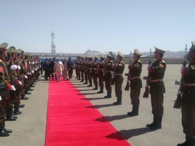 Modi ends Afghanistan visit, leaves for Qatar