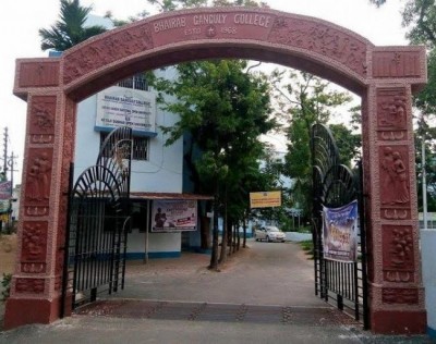 Explosion in Kolkata college during examination, no casualties reported