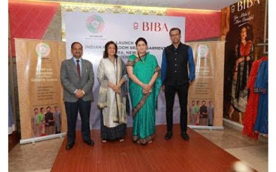 Union Textiles Minister unveils tie-up between India Handloom Brand and BIBA