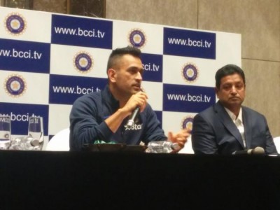 Coach should understand Indian culture: Dhoni