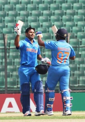 Rishabh Pant and Anmolpreet Singh steer impressive India into semi-finals