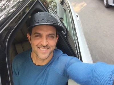 Hrithik Roshan posts 'happy' selfie on birthday 